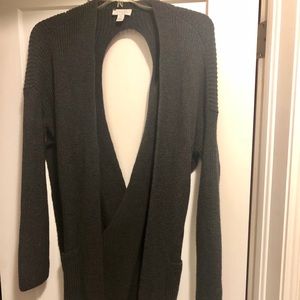 Hinge Keyhole Back Cardigan (charcoal grey)
